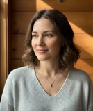 תליון טנזנייט כחול על שרשרת זהב