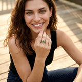 טבעת זהב לבן משובצת טורמלין ירוק