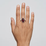 טבעת כסף משובצת גרנט אדום RED EYE