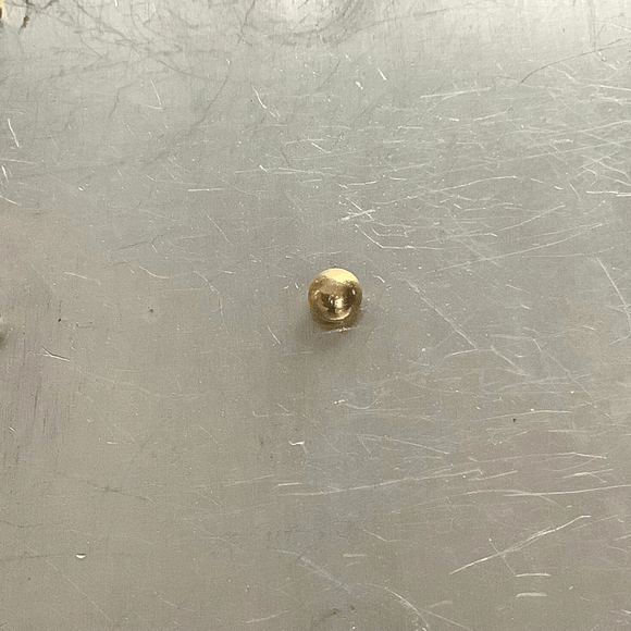 עגיל זהב צמוד - כדורון של 18 קראט