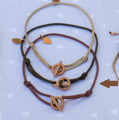 FERMOIR מוזהב T צמיד אבזם - חום כהה