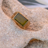 טבעת זהב 18 קראט משובצת אבן ג'ייד ירוקה